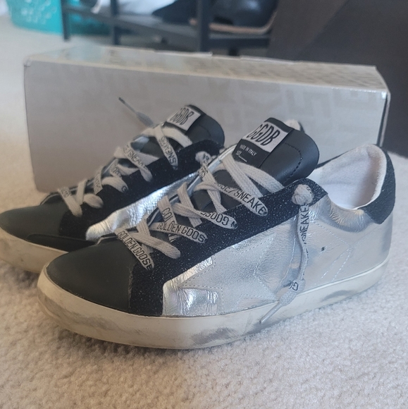 ❌️ SOLD ❌️ Golden Goose Superstar Sneakers (EU 36) - Picture 3 of 13